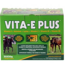 Vita-E-Plus 30 x 50 g Buste Potente Formula Antiossidante Allevamento e Supporto Osseo, Performance, Supporto Muscolare, Tutte le categorie