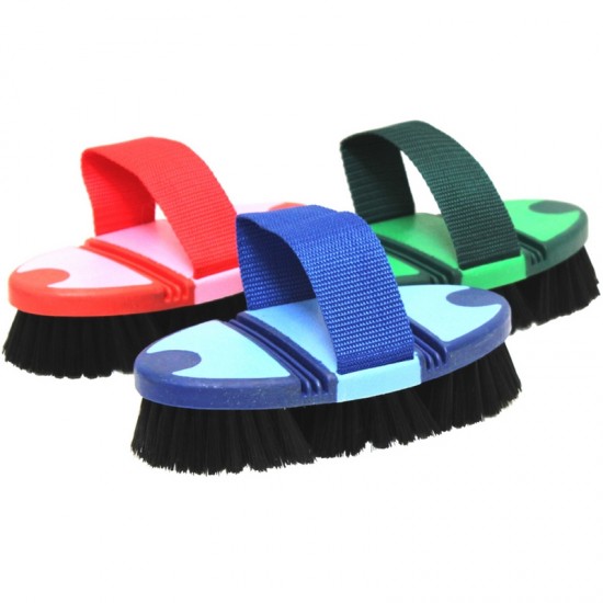 SPAZZOLA PER CAVALLI CON DORSO FLESSIBILE CON FIBRE SINTETICHE