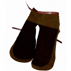 Grembiule da maniscalco In pelle scamosciata con rinforzo anteriore e regolabile con fibbie.