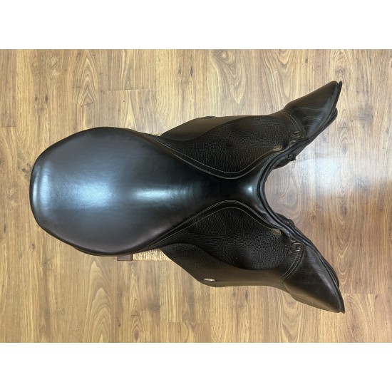 SELLA USATA SALTO OSTACOLI IN CUOIO DASLO TATTINI MISURA 17" COLORE NERO OTTIME CONDIZIONI!