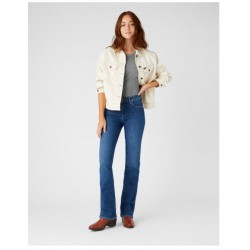  Jeans DONNA WRANGLER MONTA WESTERN  Bootcut presentano una vita media, un taglio slim dalla coscia al ginocchio e un classico taglio più largo alla caviglia.