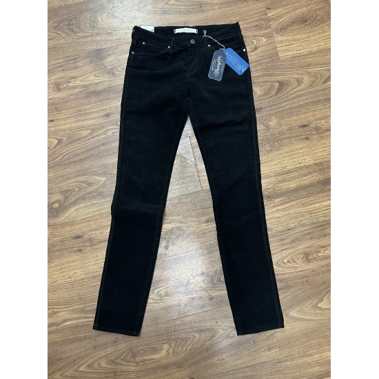 PANTALONE DONNA WRANGLER IN TESSUTO MOLLY SLIM LEG COLORE NERO W29 L34 